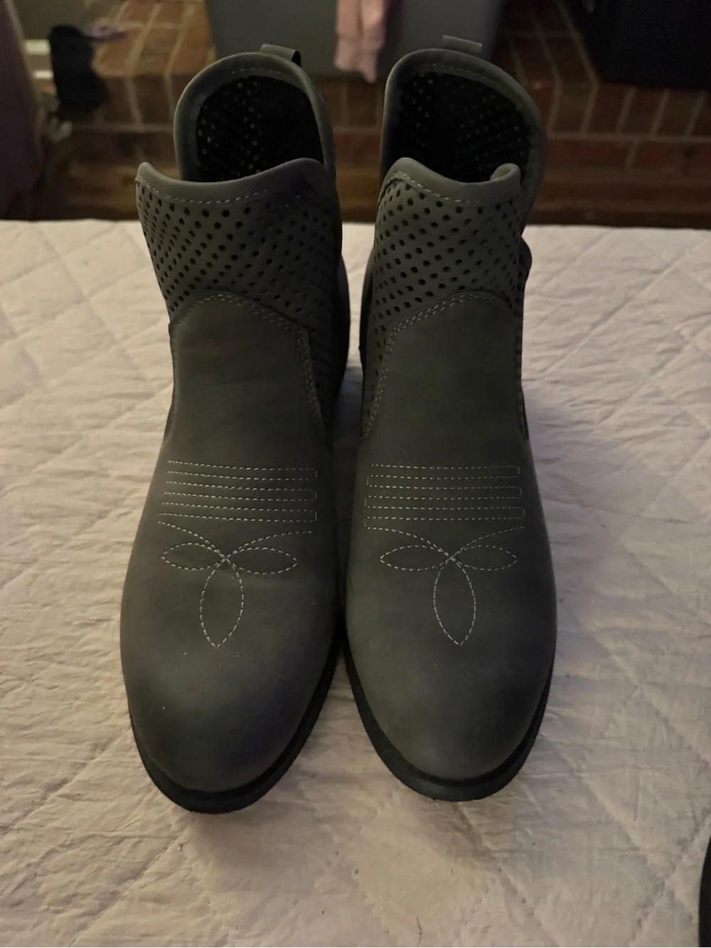 Set of 3 Women’s boots various styles